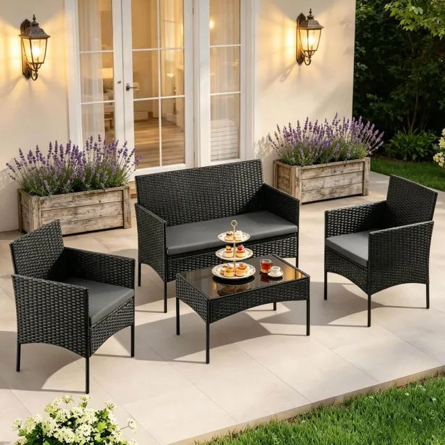 HAUSS SPOLE Loungeset - 4-Delige Stoel-Bank Set Met Kussens En Glazen Tafel - Voor Tuin, Balkon En Terras - PE-Rattan Zwart