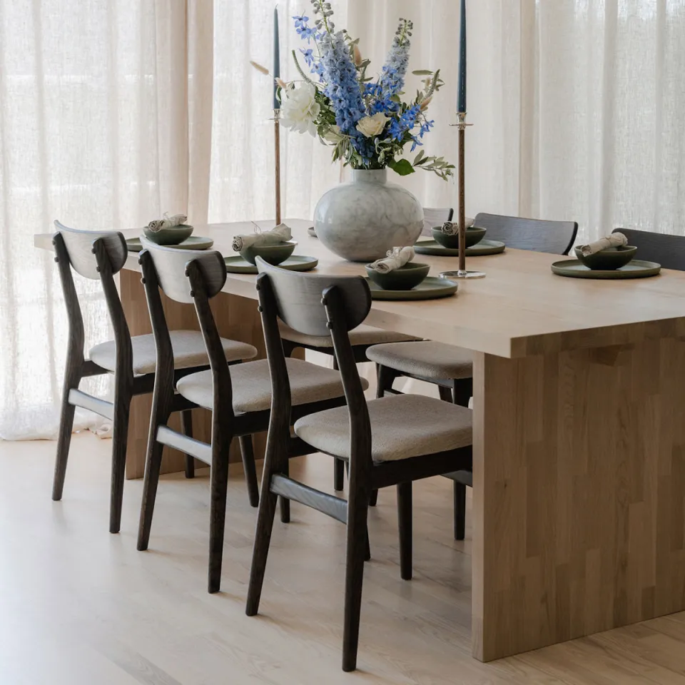 Rowico Home Rodham houten eetkamerstoel donker eiken - gestoffeerde zitting beige, foto 3