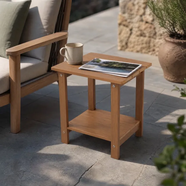 AIMASON Bijzettafel tuin 2-laags - teaklook HIPS kunststof houtlook salontafel en balkontafel voor terras, veranda en loungehoek, weerbestendig en onderhoudsarm buitenmeubel met extra opbergruimte, compact design en outdoor living, 41 x 32 x 42,5 cm