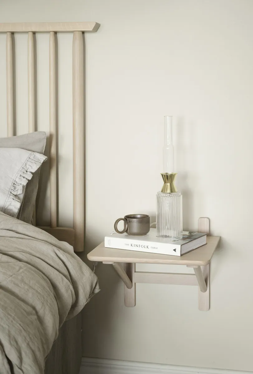 Rowico Home Camrose houten nachtkastje whitewash, foto 2