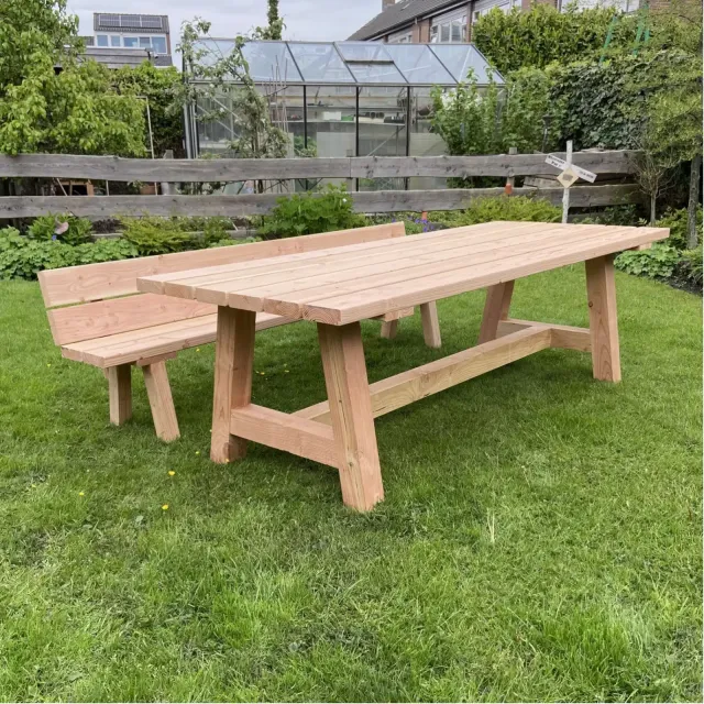 NordXL Douglas tafel Nena met A poten en dwarsbalk