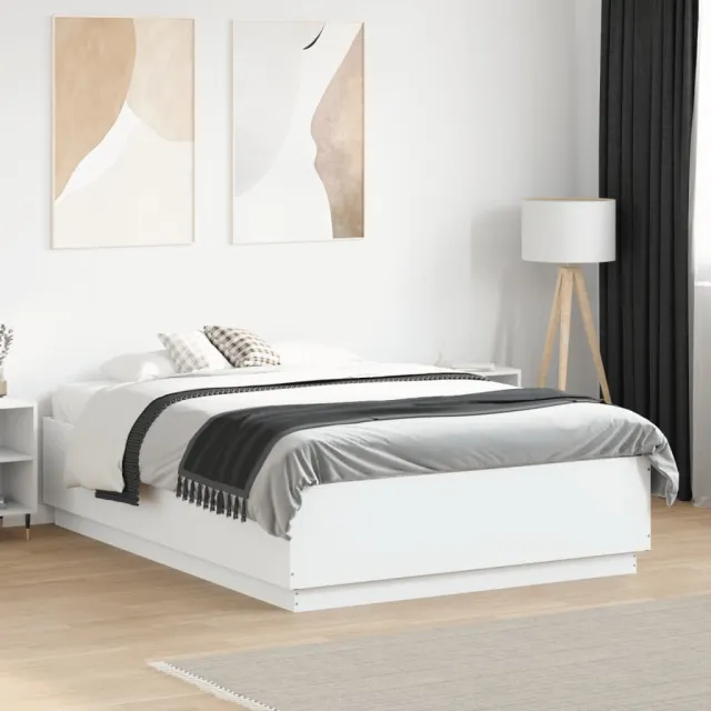 vidaXL Bedframe met LED-verlichting bewerkt hout wit 135x190 cm