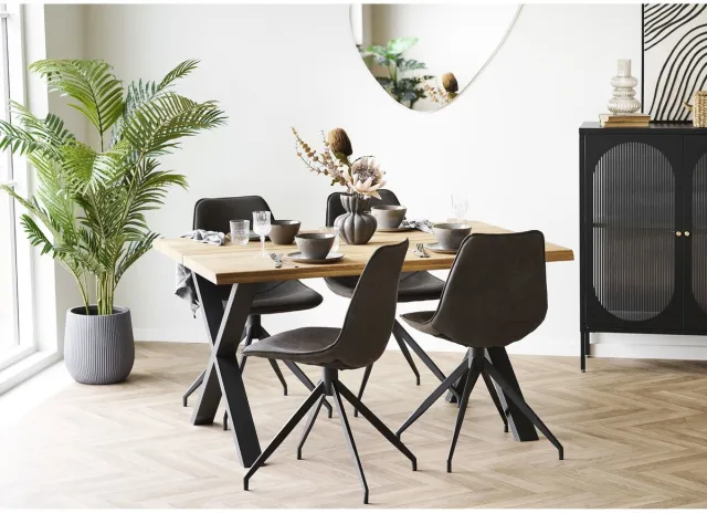 House Nordic Toulon eethoek 1 eettafel eiken en 4 stoelen grijs.