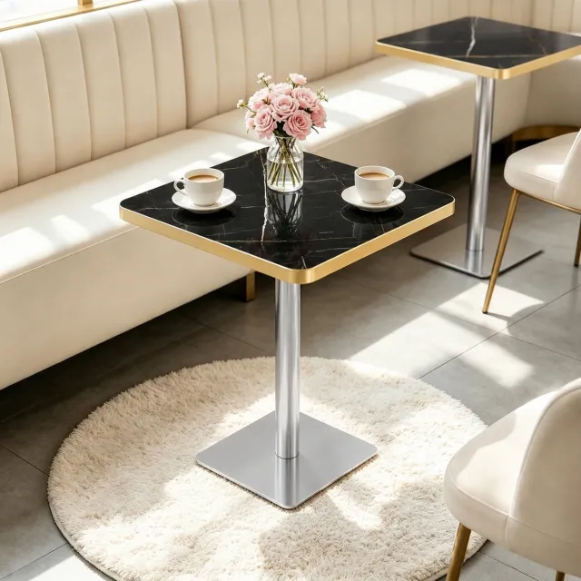 MEUNIQ vierkante eettafel 60 x 60 x 74 cm met marmerlook tafelblad, metalen zuilpoot en vierkante voet, modern voor eetkamer, keuken of bistro, zwart