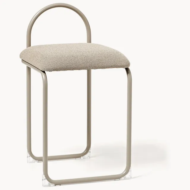 AYTM Metalen eetstoel Angui met bouclé zitvlak Beige