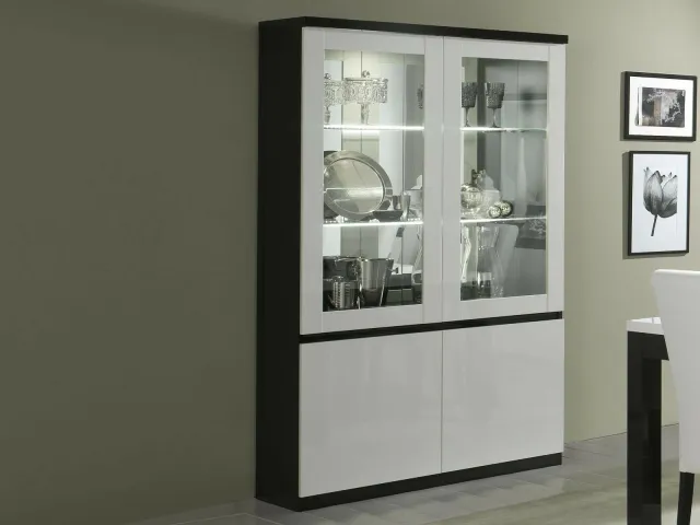 Mobistoxx Vitrinekast ROMEO 4 deuren hoogglans zwart/hoogglans wit met verlichting