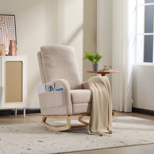 HAUSS SPOLE Schommelstoel - Hoge Rugleuning en Zachte Zitting - Zijvak en Gebogen Houten Onderstel - Voor Baby- en Woonkamer - Teddystof - Beige
