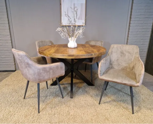 Meubelplaats Combideal eetkamerset: ronde eettafel Mangohout 120 cm met 4 Kreta eetkamerstoelen met armleuning - ribstof Zand