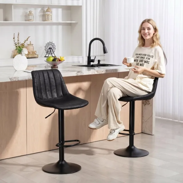 HAUSS SPOLE Barkruk Set Van 2 Retro Design Zwart Met Verstelbare Hoogte Voetsteun Hoge Rugleuning Metalen Onderstel Voor Keuken En Bar