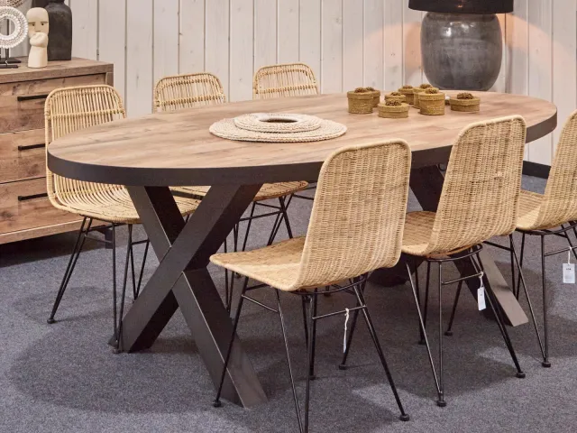 Mobistoxx Kutina ovale eettafel parket natuur