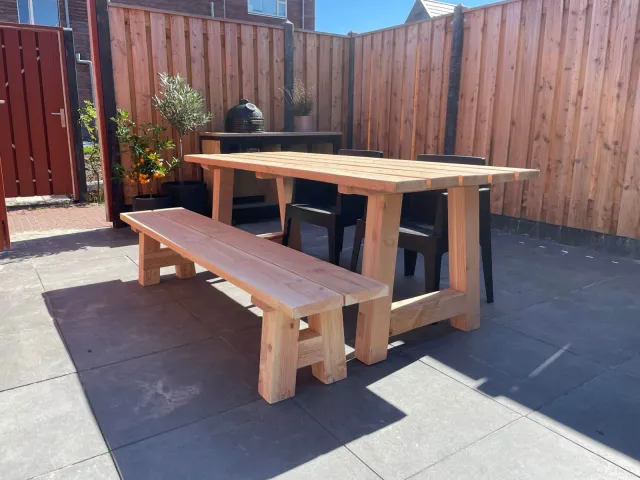 NordXL Douglas tafel Dana met houten A poten