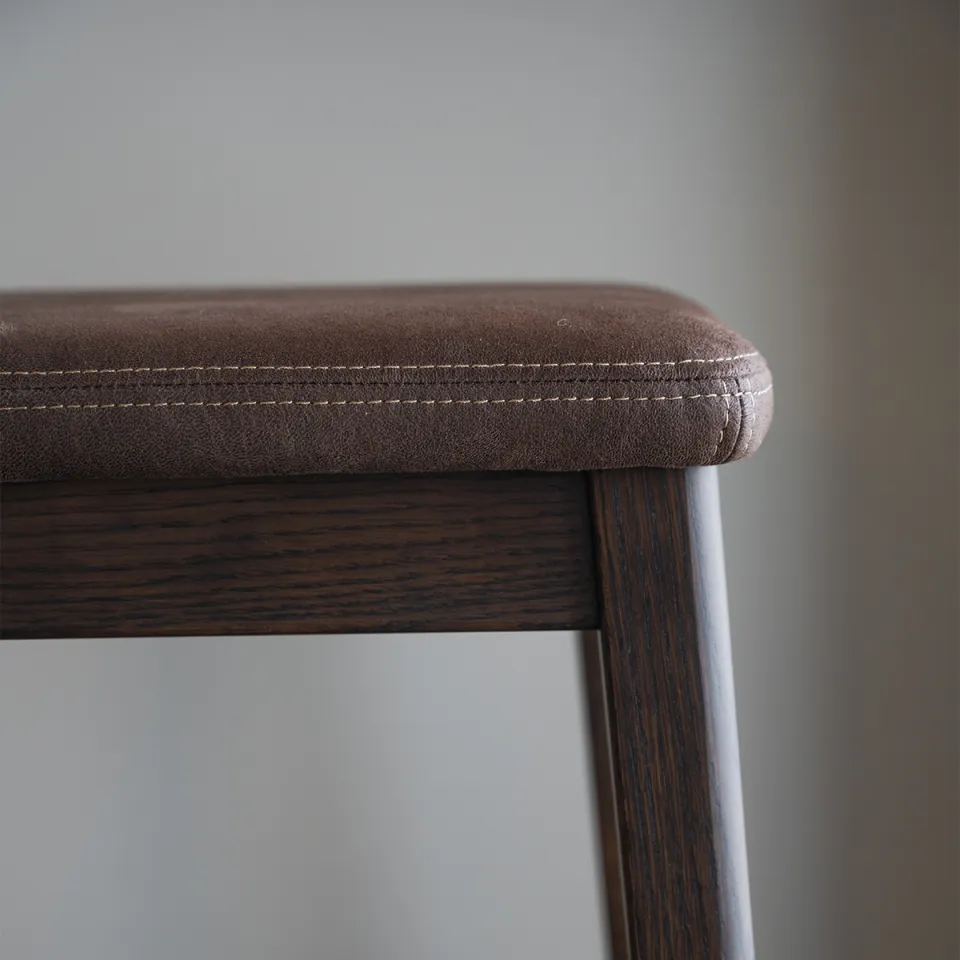 Rowico Home Livermore eikenhouten barkruk donkerbruin met bruin kunstleer zitkussen - 68 cm, foto 5