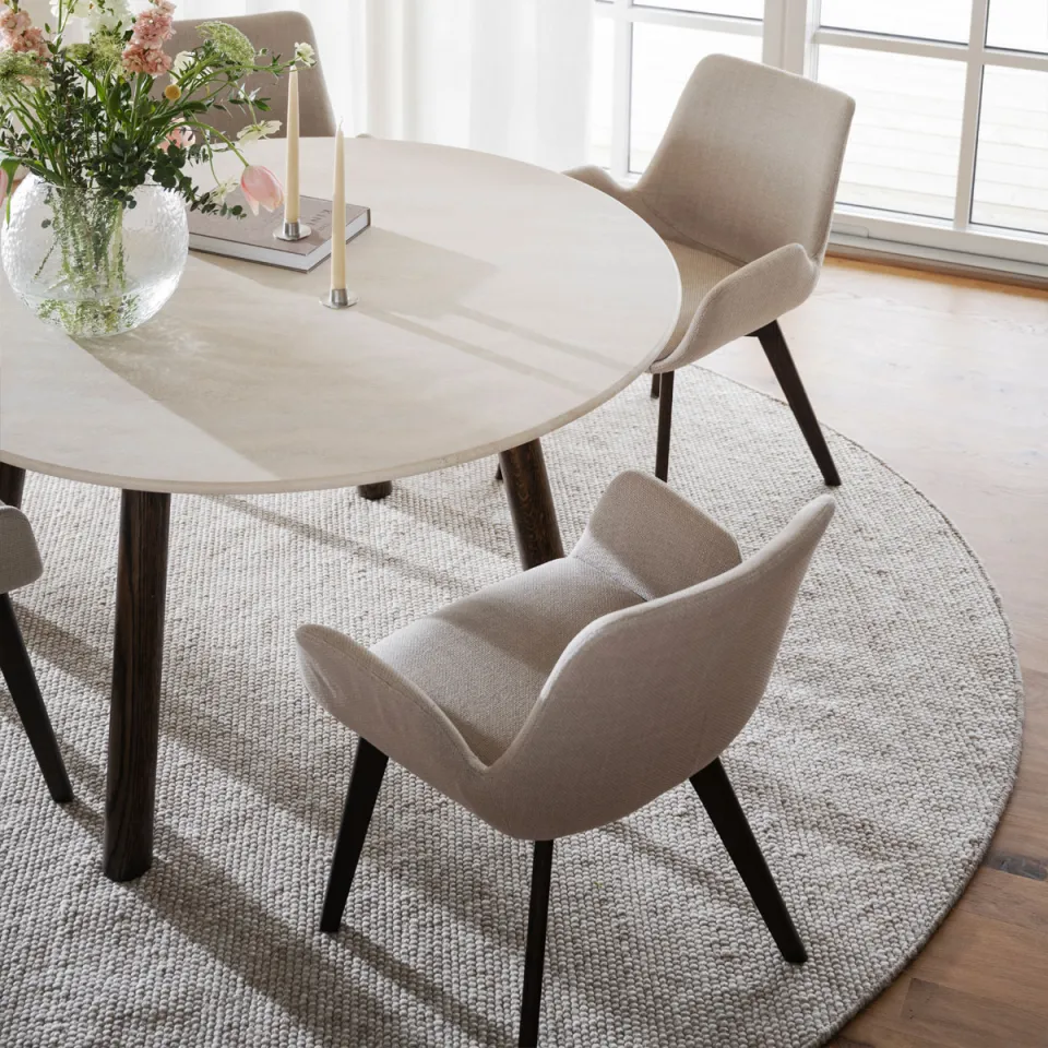 Rowico Home Drimsdale gestoffeerde eetkamerstoel beige, foto 3