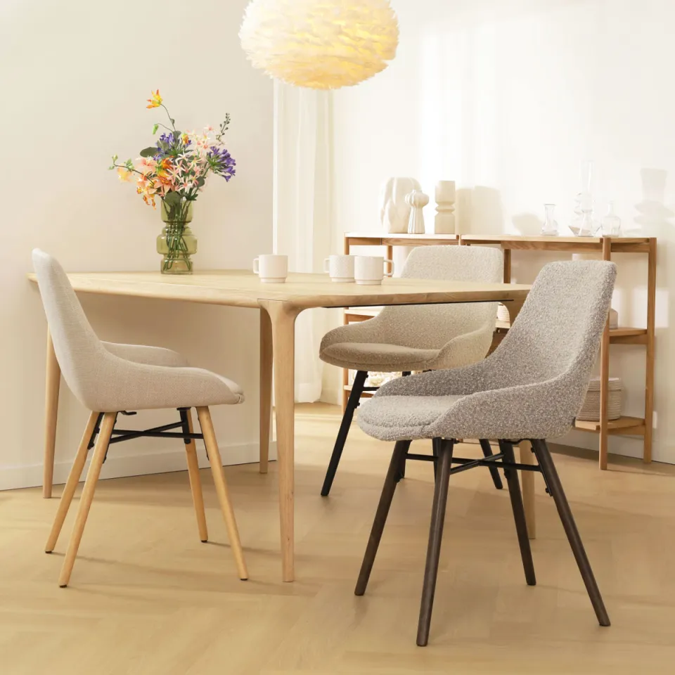 Nolon Nena-Isa eetkamerstoel bouclé beige - walnoot houten onderstel, foto 5