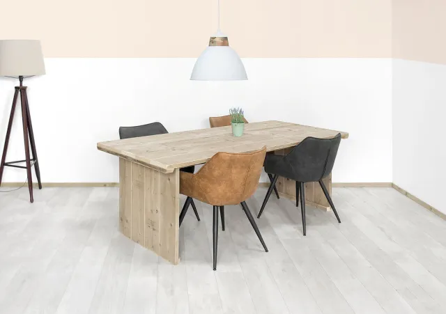 NordXL Robuuste steigerhouten tafel Fremont