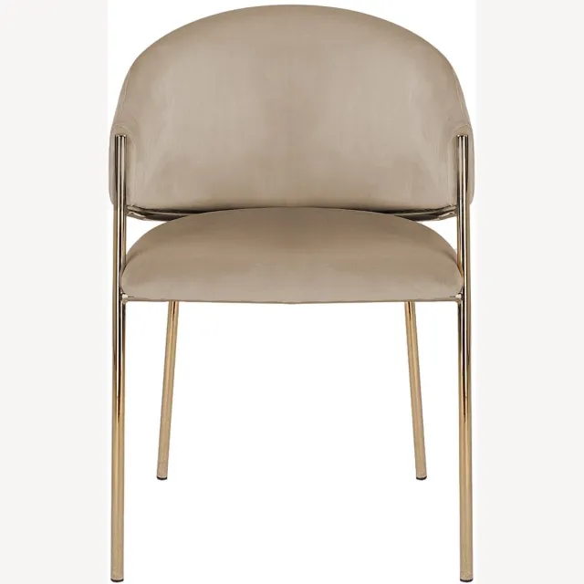 Vente-unique Set van 2 stoelen met armleuningen van fluweel en goudkleurig metaal - Beige - ORDIDA