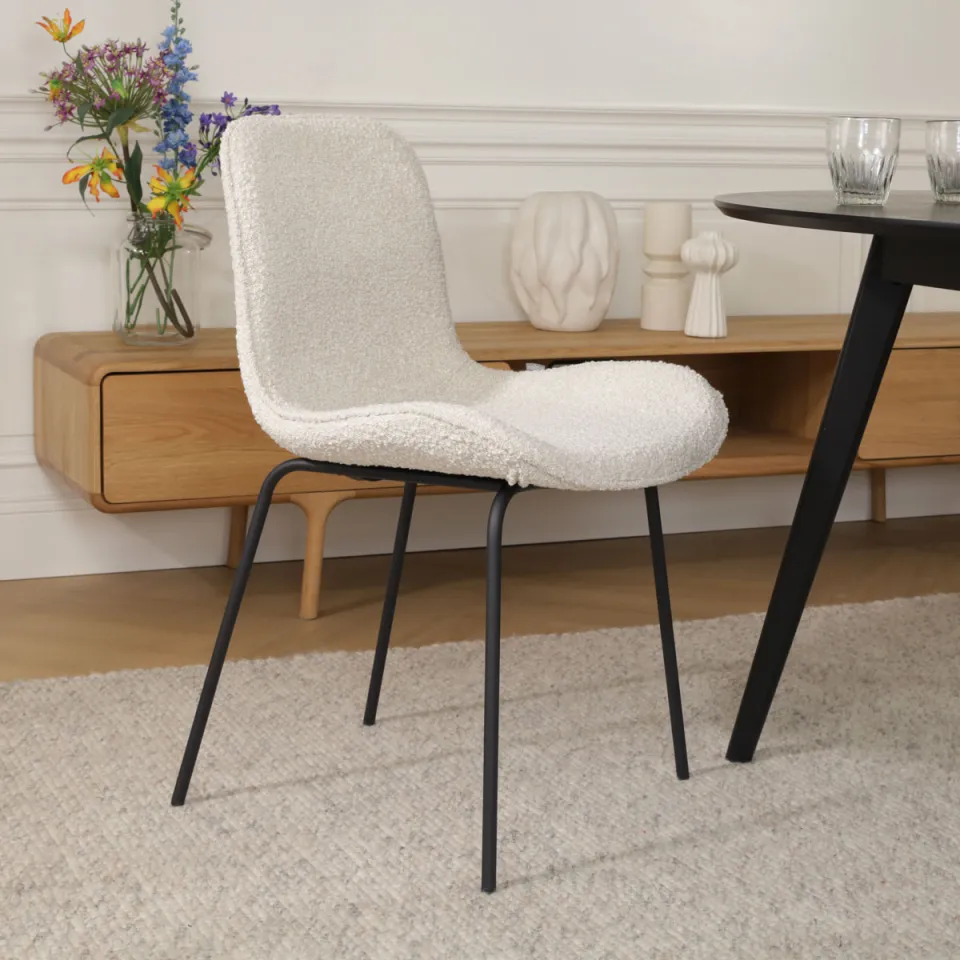 Nolon Nora-Fé eetkamerstoel bouclé beige - zwart onderstel, foto 2