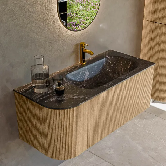 Mondiaz KURVE-DLUX 105 cm Onderkast Greeploos 1 Lade Met Deuren Oak, Wastafel Solid Surface Rechts Lava 1 Kraangat Zonder Spiegel (KRVBGS105L1L1D1KR-Oak/Lav)