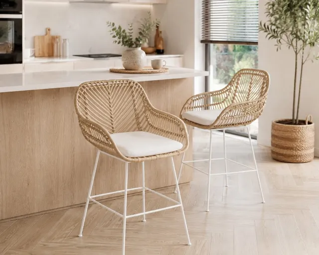 CBA Barkruk Bali - 51x47x92.5cm - Met Zitkussen - Rotan/wit - CBA - Barstoel - Wit; Bruin - Rotan; Metaal - Set Van 2 Wit|Bruin