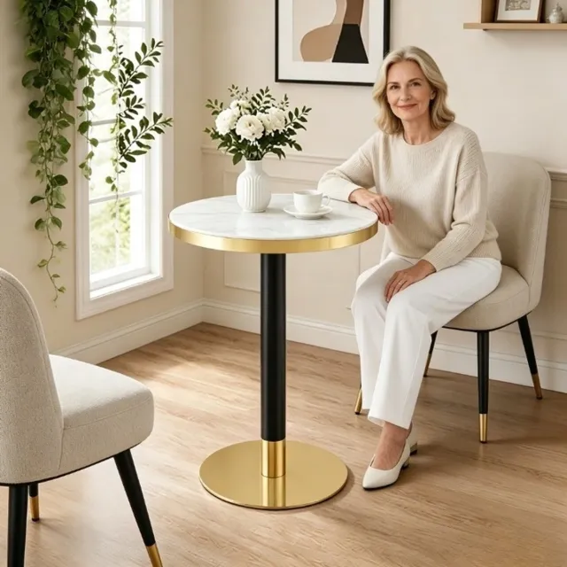 STILVORA Bijzettafel - Ronde Marmerlook Tafel Met Gouden Rand - Voor Woonkamer Slaapkamer Of Balkon - MDF En Metaal - 60x73,7 Cm - Wit