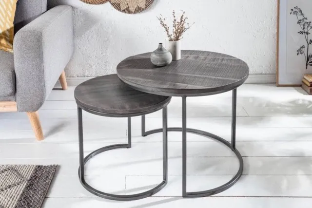 Invicta Interior industrieele set van 2 bijzettafels ELEMENTS 60cm grijs massief mangohout rond zwart metaal - 39657 Zie omschrijving