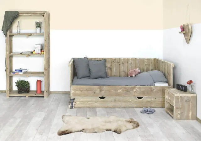NordXL Kajuitbed Stockton met steigerhouten achterwand