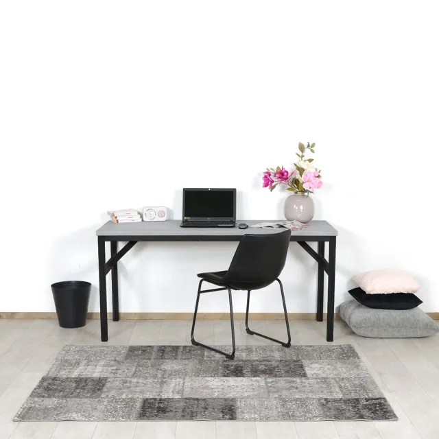Betonlook bureau Bonner met industrieel onderstel
