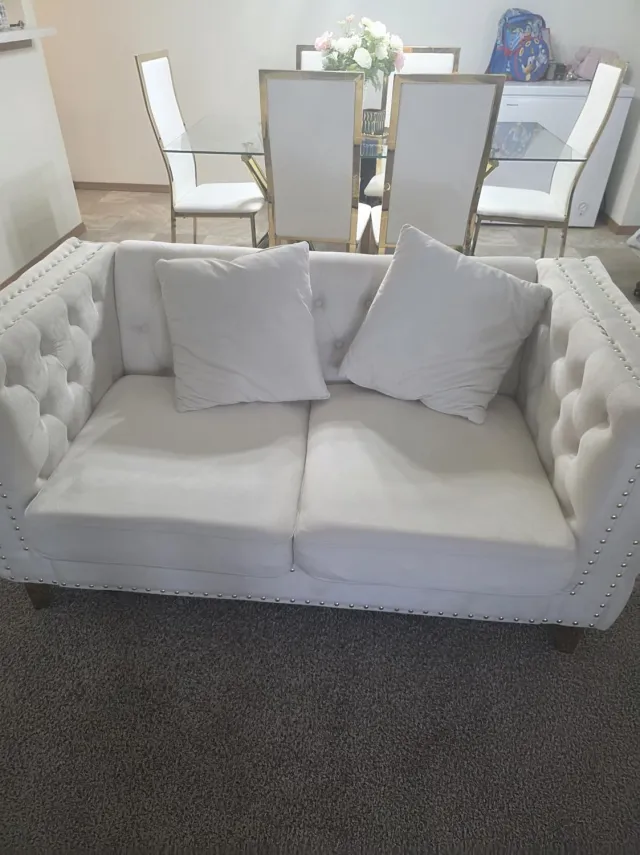 MIVRAY Chesterfield Bank 147,3 x 77,4 x 73,6 cm - Tweezitsbank met Knopen en Siernagels - Voor Woonkamer en Kantoor - Fluweel - Beige