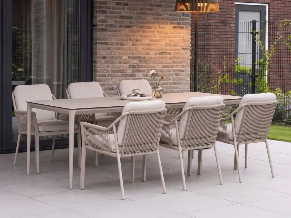 Tierra Outdoor Liv dining tuinstoel stapelbaar taupe, foto 3