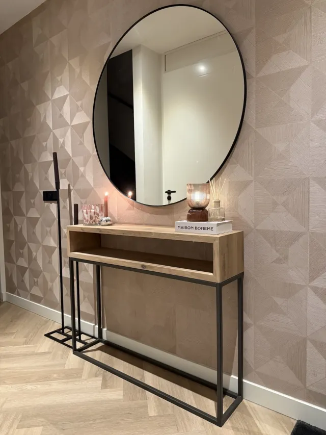 Eikenhouten sidetable Vanne met stalen frame