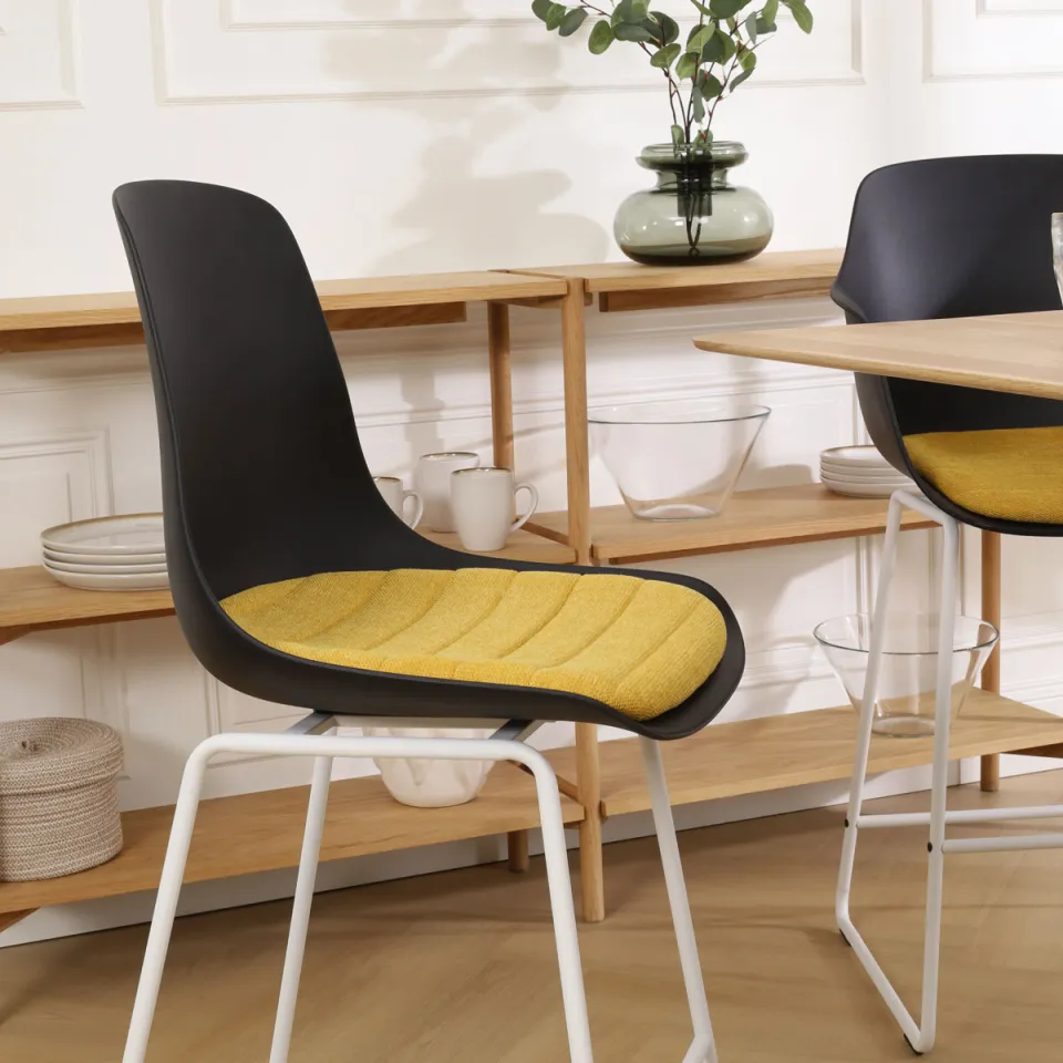 Nolon Nino-Liv barkruk zwart en okergeel zitkussen - wit onderstel - 75 cm, foto 3