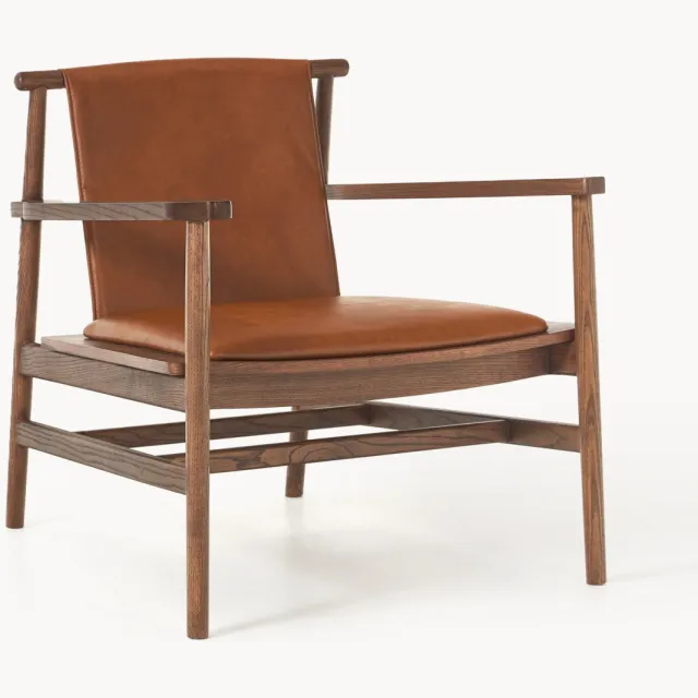 Westwing Collection Loungefauteuil Hayo van essenhout met leren zitvlak Bruin
