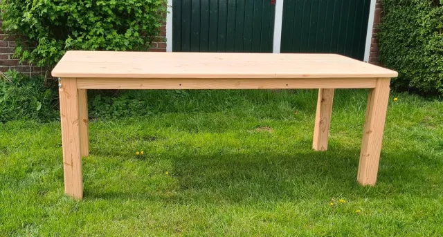 Oudshoorn meubels Douglas Tuintafel 180 cm – 6 Personen – Handgemaakt – Robuuste Houten Tuintafel – Voor Tuin, Terras & Overkapping hout kleur