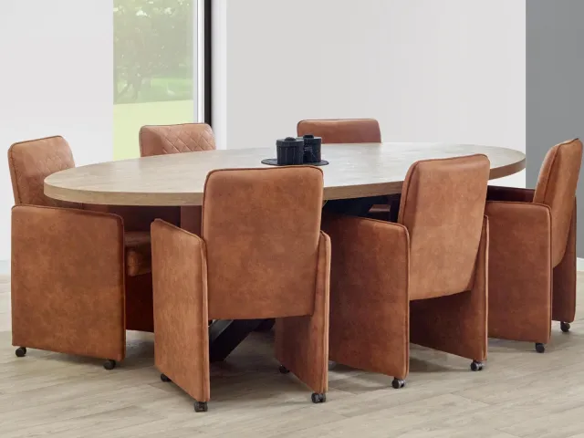 Mobistoxx Alcantara ovale eettafel oranje teck