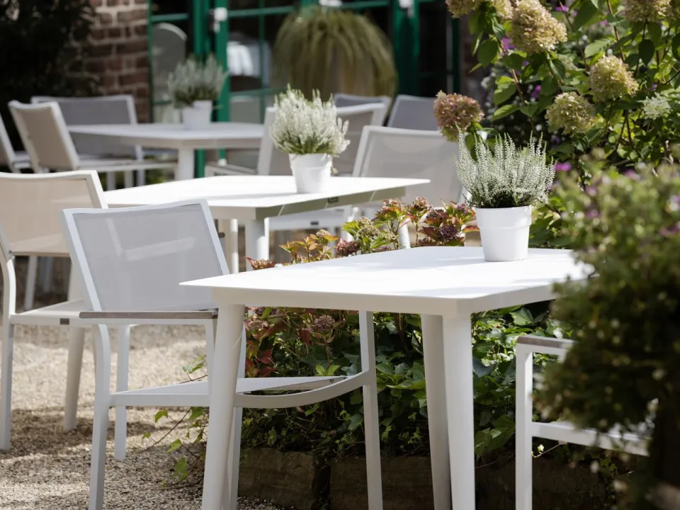 Manifesto Furniture Manifesto Sora dining tuintafel 90x90x74cm wit, foto 3