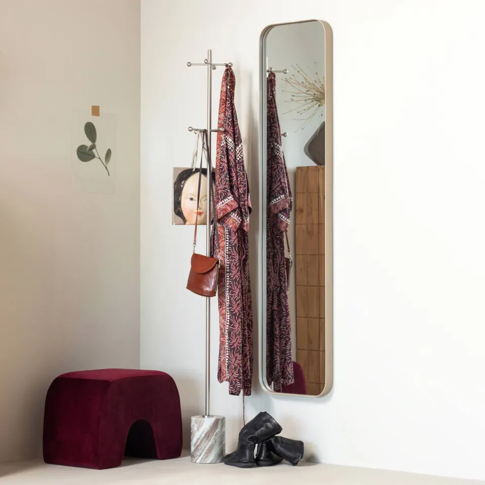 WOOOD Lucen Poef - Velvet - Bordeauxrood - 40x54x37, foto 2