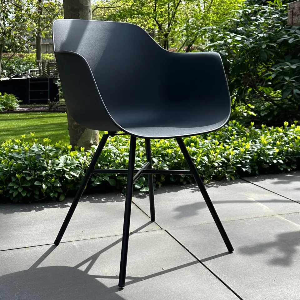 Nolon Noa-Puk kunststof tuinstoel zwart - zwart onderstel, foto 3