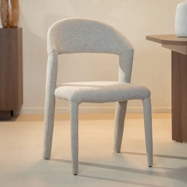 Dimehouse Set van 4 Eetkamerstoelen zandkleur bouclé Yumi - Japandi - volledig gestoffeerd - Stof - Japandi