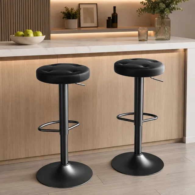 Signature Home Barkrukken Set van 2 – Draaibare Barstoelen 360° – In Hoogte Verstelbaar – PU Lederen Zitting – Barkruk met Voetensteun – Keuken, Kookeiland, Bar, Restaurant – Zwart