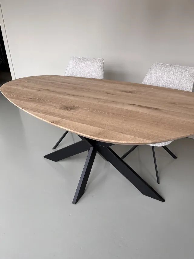 LOK Living Eiken tafel - organische vorm -200cm- naturel gelakt