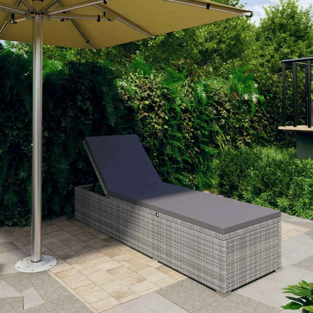 vidaXL Ligbed met kussen poly rattan grijs
