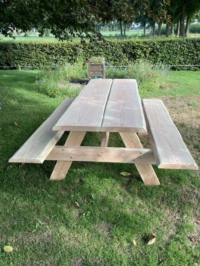 Picknickbanken.nl Douglas Picknicktafel 2,5m - Perfect voor Buitenplezier Natuurlijke hout kleur