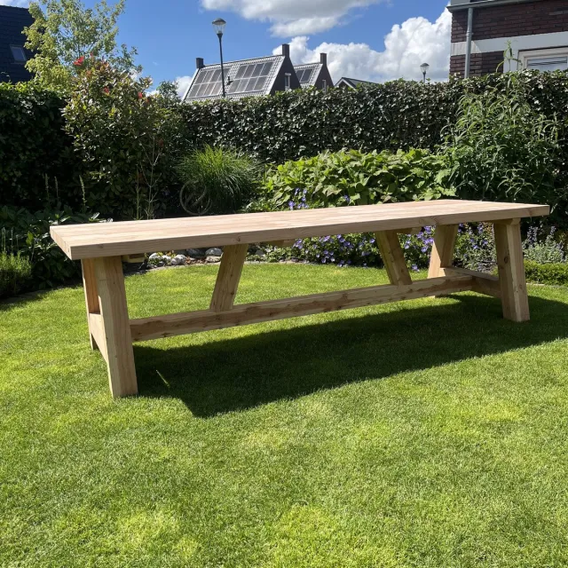 IJsseloutdoor Grote Robuuste Douglas Tuintafel - 350x100 cm