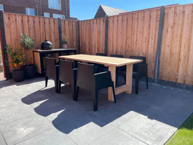 NordXL Douglashouten tuintafel Belle met H poten