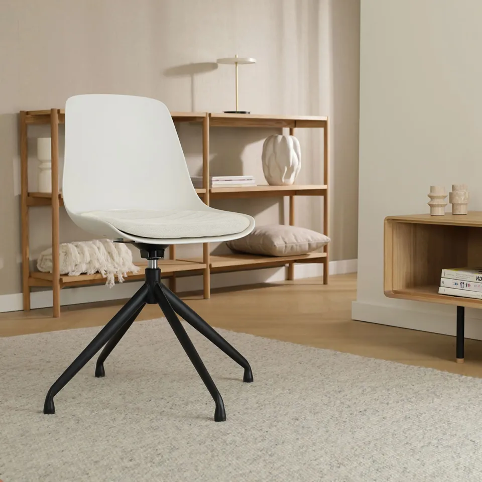 Nolon Nola-Liv draaibare eetkamerstoel wit met naturelbeige zitkussen - zwart onderstel, foto 2