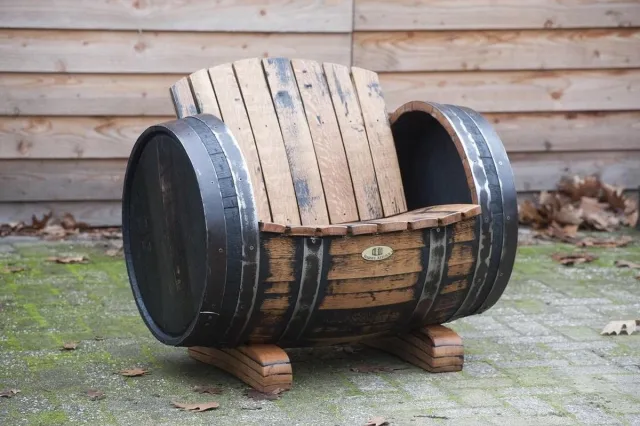 BarrelAtelier Whiskyvat Stoel "Lowland" 225l. geborsteld, geschuurd, geolied Donkerbruin (geolied)