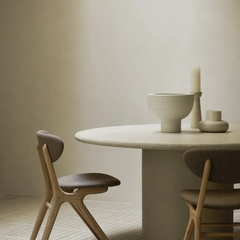 Ethnicraft Ronde Eettafel 'Elements' Microcement, 150cm, kleur Off White, foto 3