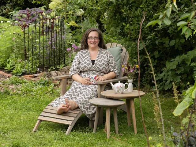ROUGH Furniture ROUGH-S Adirondack lounge tuinstoel met voetenbank Bruin