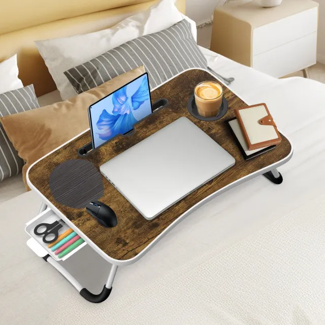 Soontrans Opvouwbare Laptoptafel Met Tablethouder en Bekerhouder, Tafel 60 x 40 cm Lichtgewicht Bedtafel Technisch Ontwerp Multifunctionele Tafel (Kaartsleuf + Bekerhouder + Lade, Bruin) Bruin-007