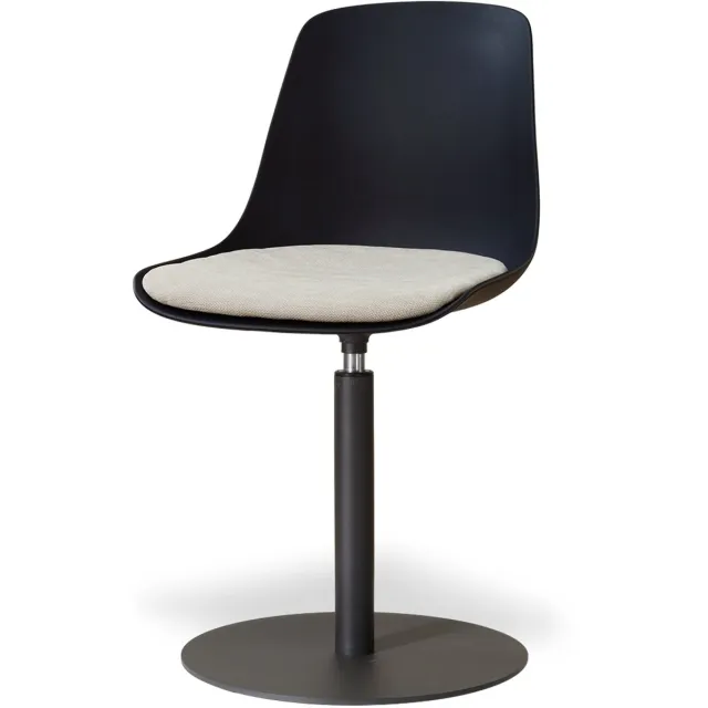 Nolon Niva-Liv Draaibare Tulp Eetkamerstoel Zwart Met Naturelbeige Zitkussen - Mat Zwart Onderstel - Kunststof - Scandinavisch